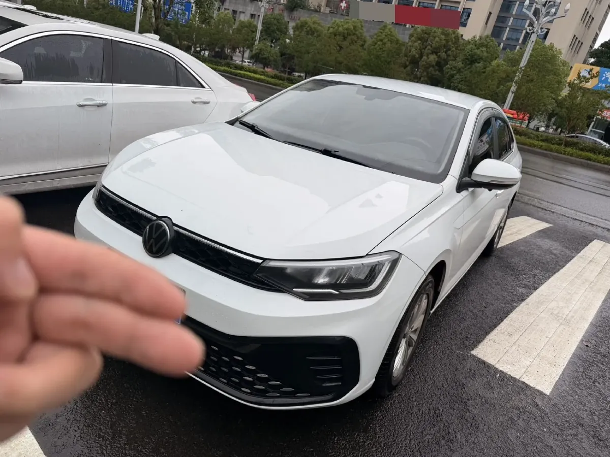 2023 Mazda 3 Axela 1.5L 117HP L4 6AT,autocango,china used car exporter,china ev exporter,chinese used car exporter,chinese used ev exporter