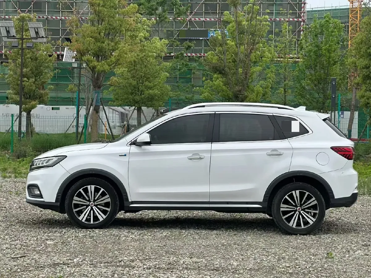 2020 Roewe i6 1.5T 169HP L4 7DCT,autocango,china used car exporter,china ev exporter,chinese used car exporter,chinese used ev exporter