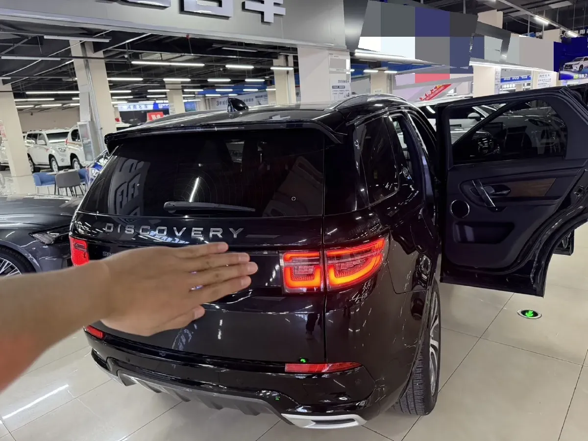 2020 Land Rover Discovery Sport 2.0T 249HP L4 9AT,autocango,china used car exporter,china ev exporter,chinese used car exporter,chinese used ev exporter
