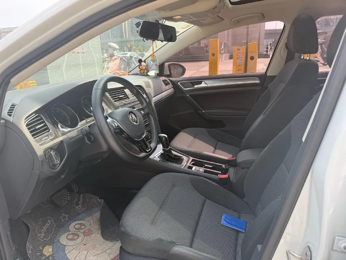2018 Volkswagen Golf 1.6L 110HP L4 6AT,autocango,china used car exporter,china ev exporter,chinese used car exporter,chinese used ev exporter