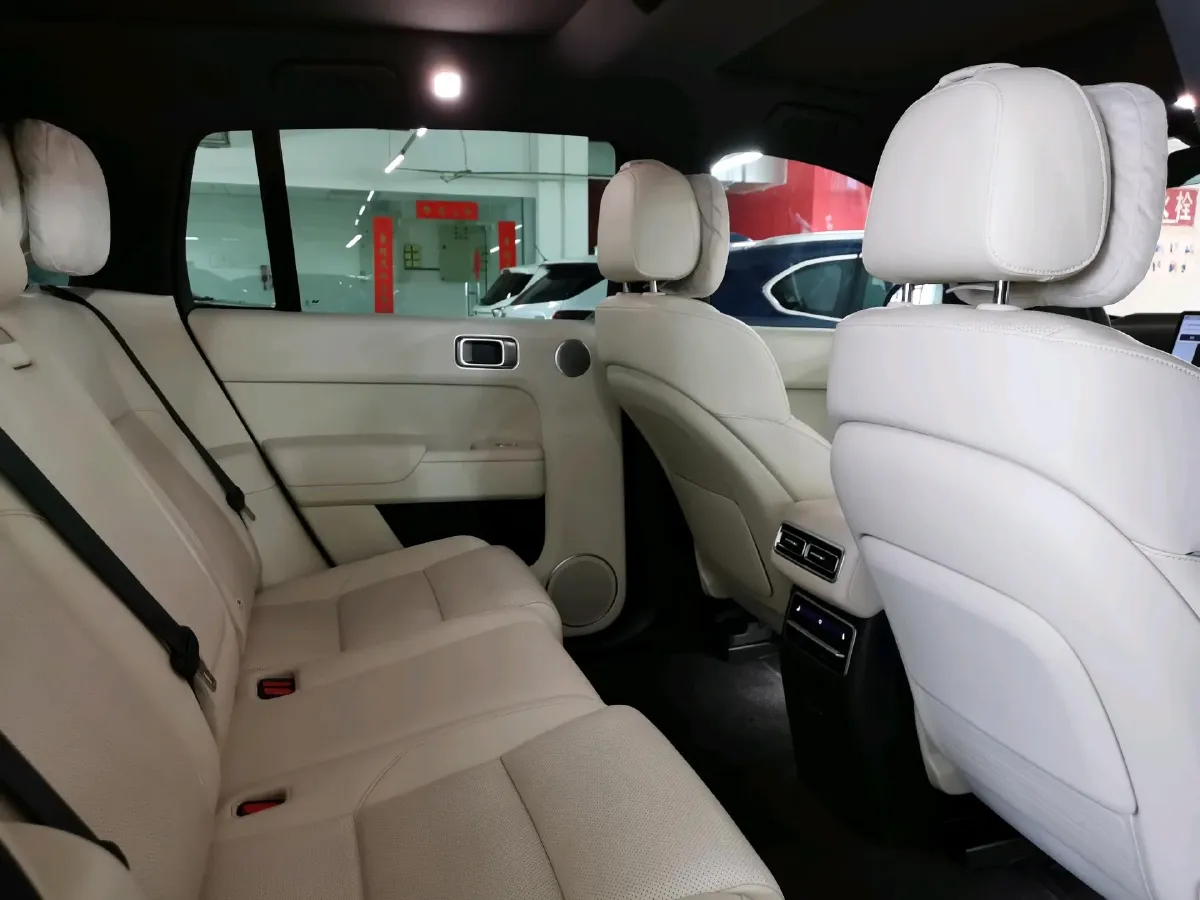 2023 Li L7 Range Extended 154HP REEV 40.9KWH,autocango,china used car exporter,china ev exporter,chinese used car exporter,chinese used ev exporter