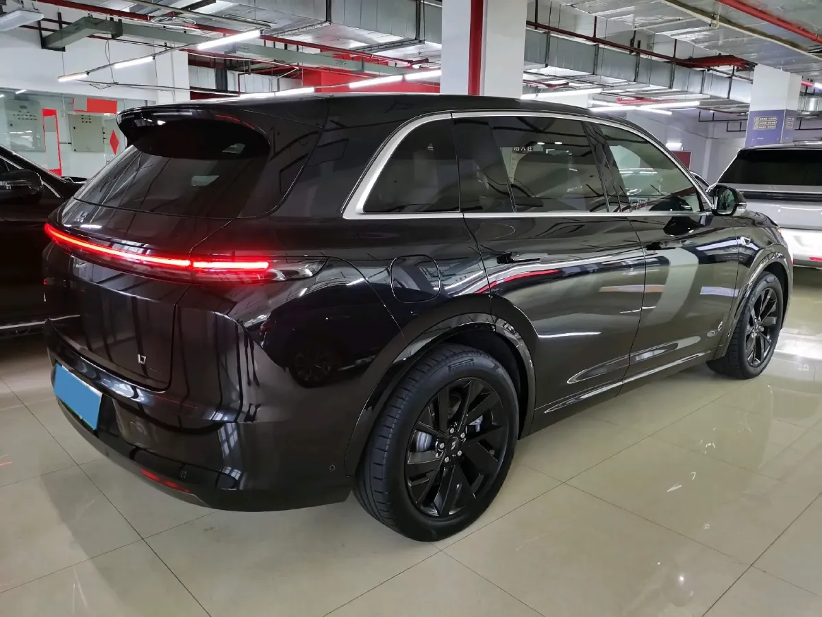 2023 Li L7 Range Extended 154HP REEV 40.9KWH,autocango,china used car exporter,china ev exporter,chinese used car exporter,chinese used ev exporter