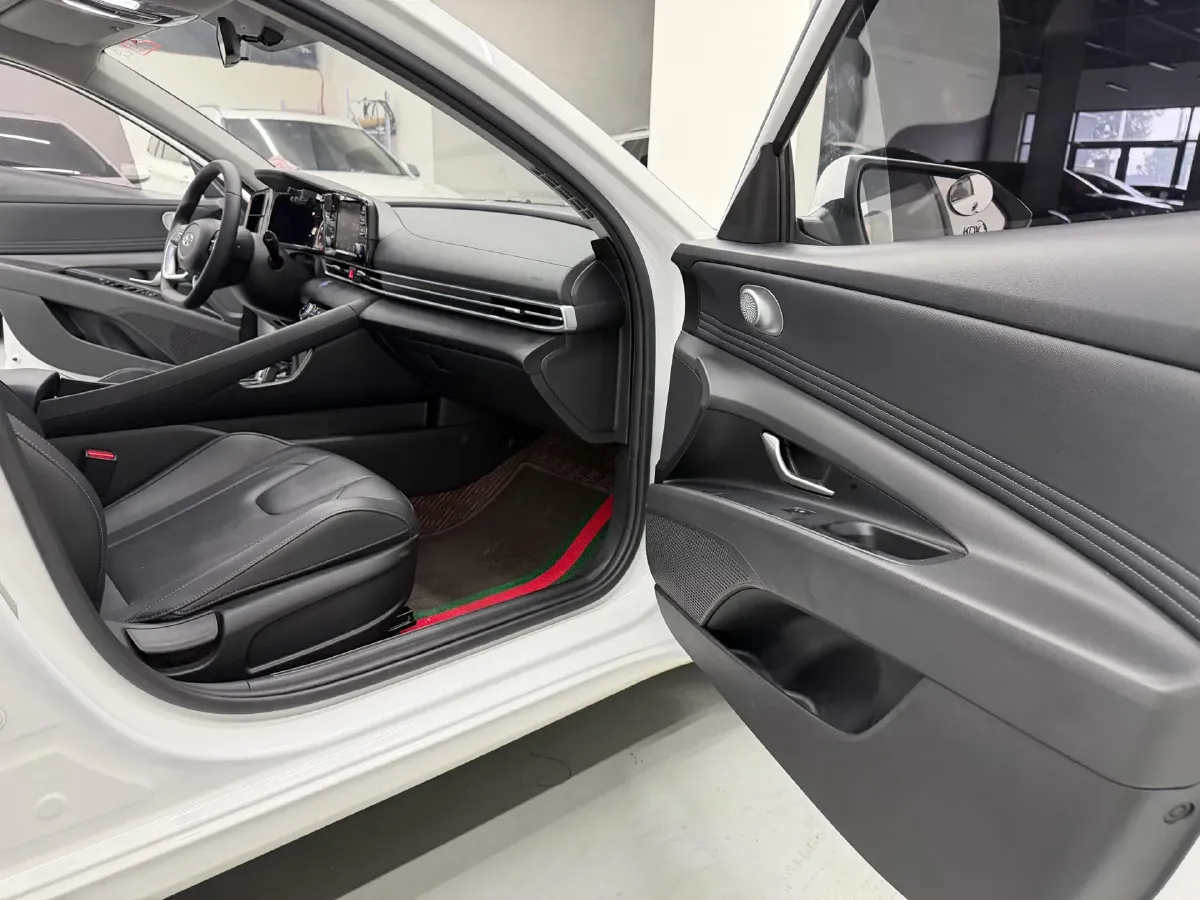 2022 Hyundai Elantra 1.5L 115HP L4 CVT,autocango,china used car exporter,china ev exporter,chinese used car exporter,chinese used ev exporter