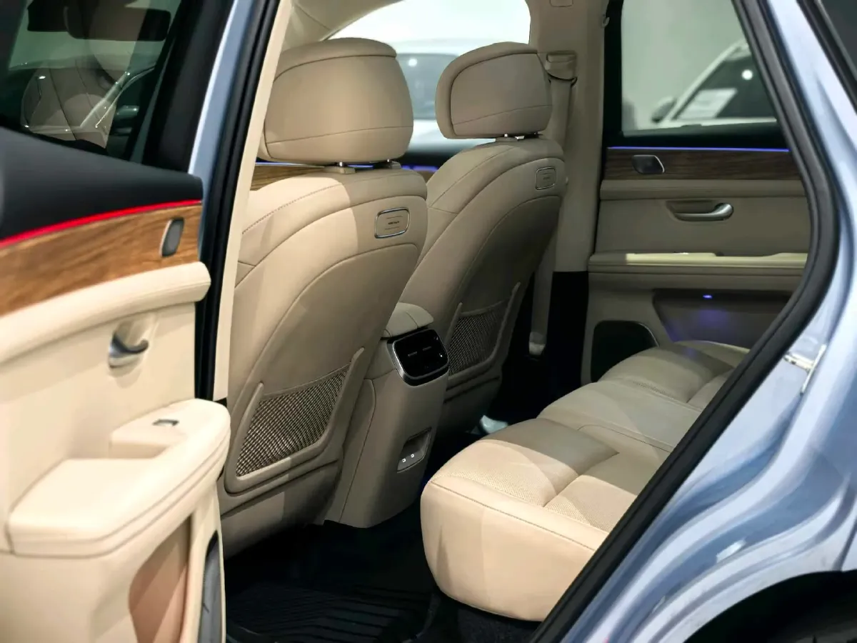 2023 HIMA AITO M5 1.5T 152HP L4 REEV 40KWH,autocango,china used car exporter,china ev exporter,chinese used car exporter,chinese used ev exporter