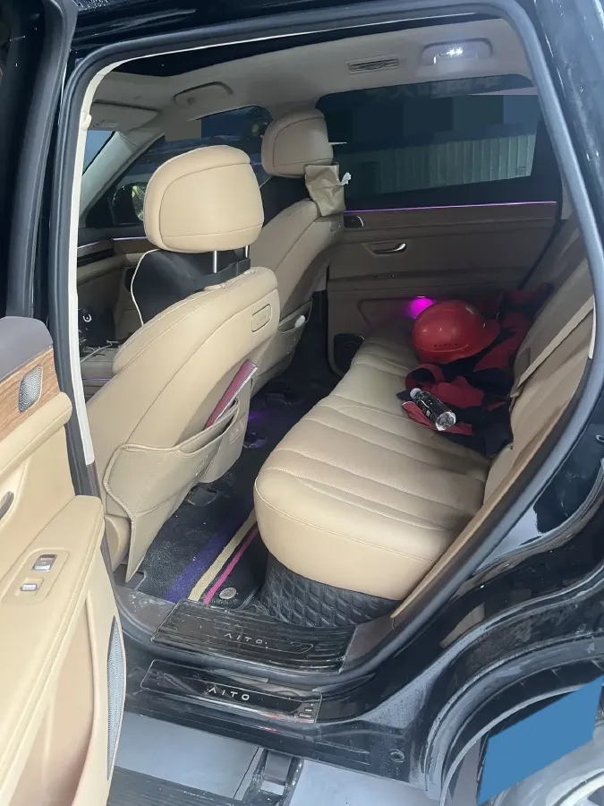 2024 AITO AITO M7 1.5T 152HP L4 REEV 40KWH,autocango,china used car exporter,china ev exporter,chinese used car exporter,chinese used ev exporter