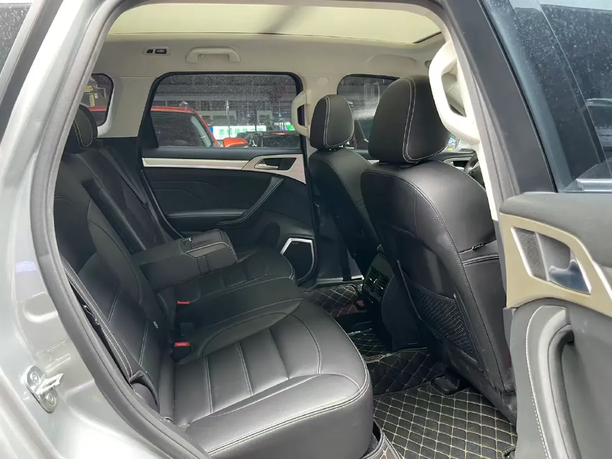 2018 Haval H7 2.0T 231HP L4 6DCT,autocango,china used car exporter,china ev exporter,chinese used car exporter,chinese used ev exporter