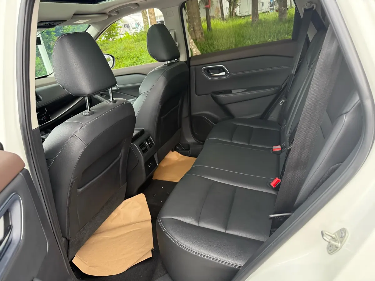 2021 Nissan X-Trail 1.5T 204HP L3 CVT,autocango,china used car exporter,china ev exporter,chinese used car exporter,chinese used ev exporter