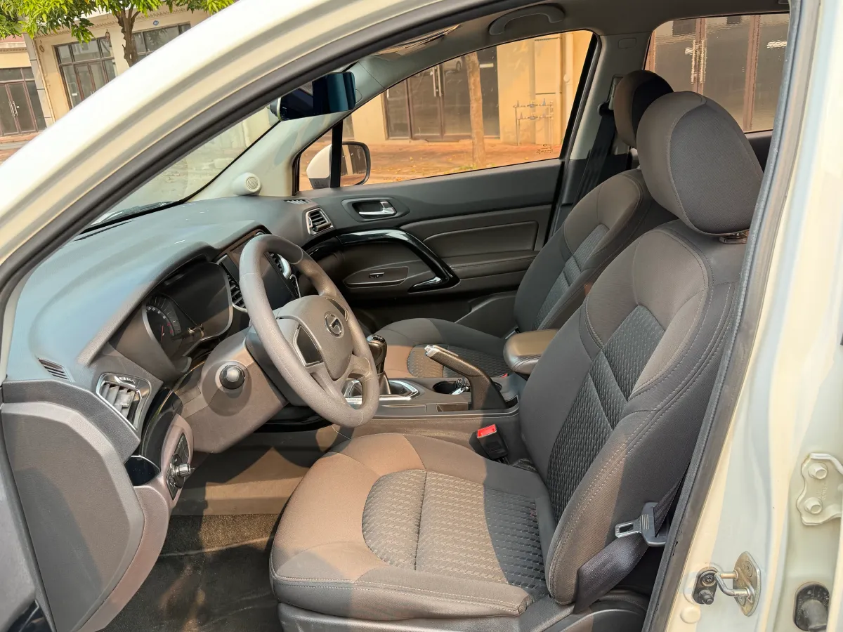 2017 GAC Trumpchi GS4 1.5T 152HP L4 5MT,autocango,china used car exporter,china ev exporter,chinese used car exporter,chinese used ev exporter