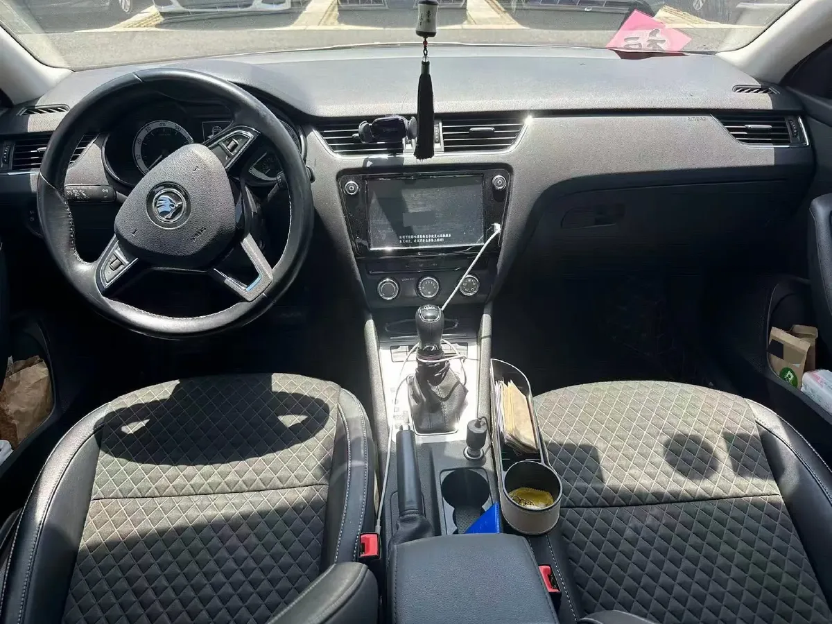 2018 Skoda Octavia 1.4T 150HP L4 7DCT,autocango,china used car exporter,china ev exporter,chinese used car exporter,chinese used ev exporter