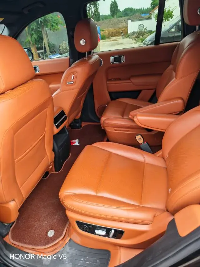2023 Li L8 Range Extended 154HP REEV 40.9KWH,autocango,china used car exporter,china ev exporter,chinese used car exporter,chinese used ev exporter