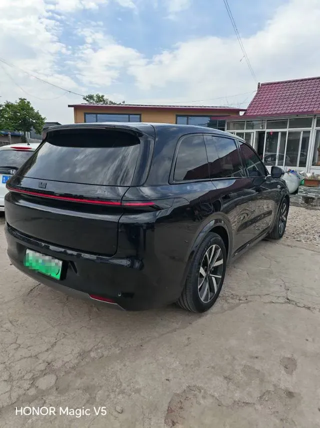 2023 Li L8 Range Extended 154HP REEV 40.9KWH,autocango,china used car exporter,china ev exporter,chinese used car exporter,chinese used ev exporter