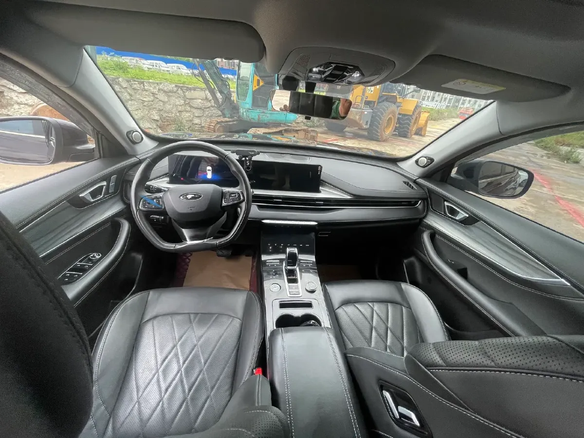 2022 HongQi E-QM5 BEV 54KWH,autocango,china used car exporter,china ev exporter,chinese used car exporter,chinese used ev exporter