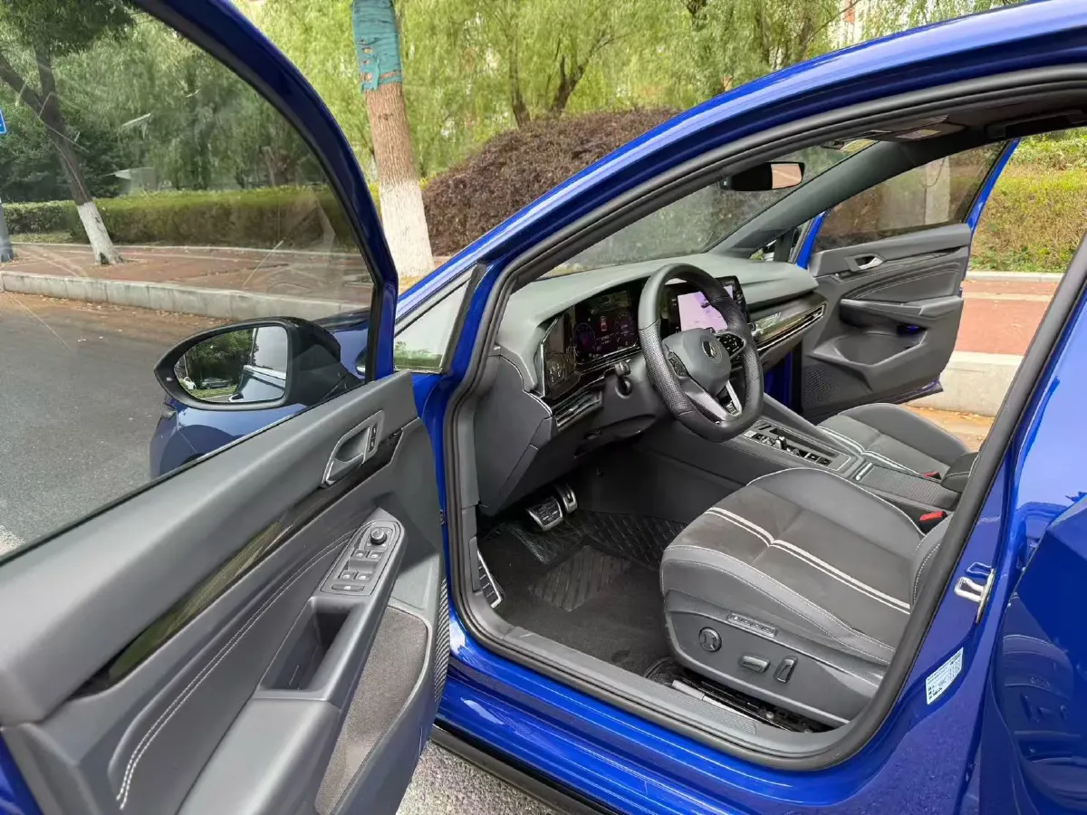 2021 Volkswagen Golf 1.4T 150HP L4 7DCT,autocango,china used car exporter,china ev exporter,chinese used car exporter,chinese used ev exporter