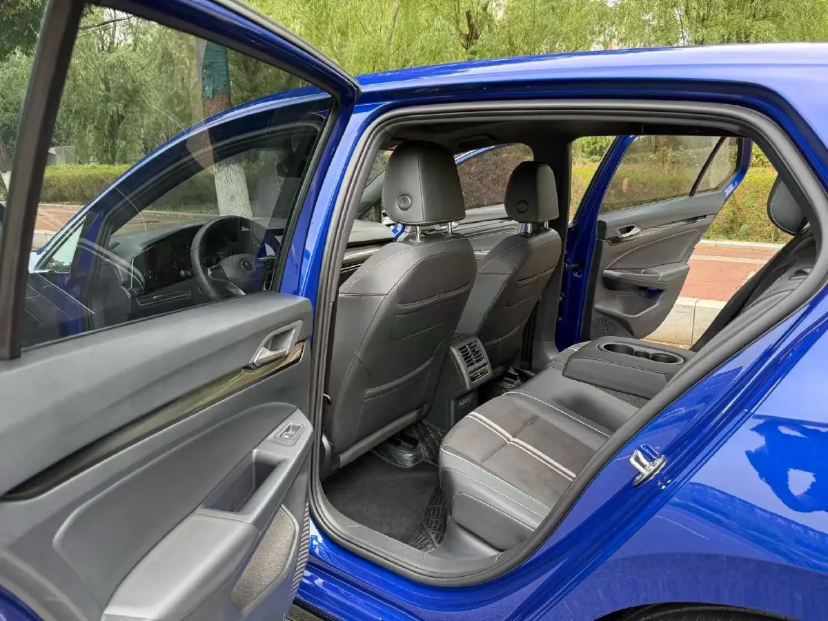 2021 Volkswagen Golf 1.4T 150HP L4 7DCT,autocango,china used car exporter,china ev exporter,chinese used car exporter,chinese used ev exporter