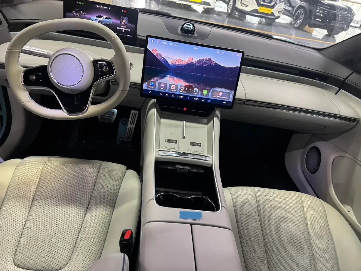 2025 Luxeed S7 BEV 82KWH,autocango,china used car exporter,china ev exporter,chinese used car exporter,chinese used ev exporter