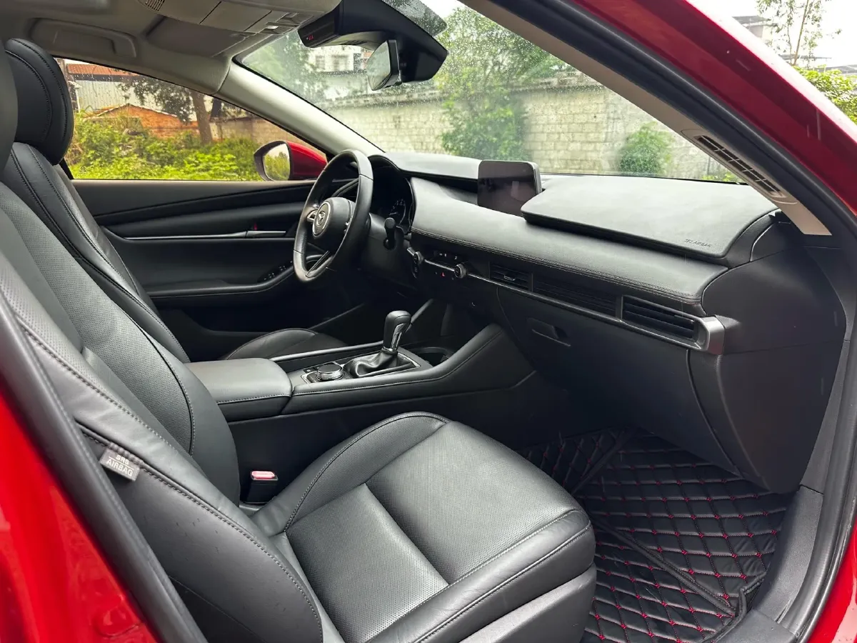 2020 Mazda 3 Axela 1.5L 117HP L4 6AT,autocango,china used car exporter,china ev exporter,chinese used car exporter,chinese used ev exporter