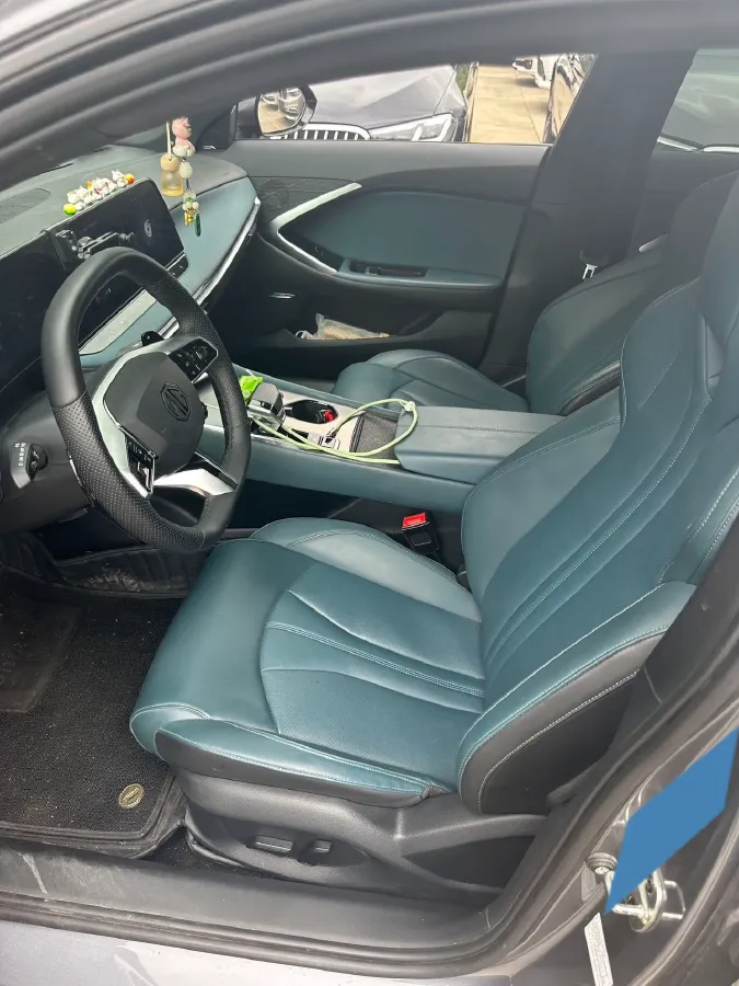 2023 MG 7 2.0T 261HP L4 9AT,autocango,china used car exporter,china ev exporter,chinese used car exporter,chinese used ev exporter