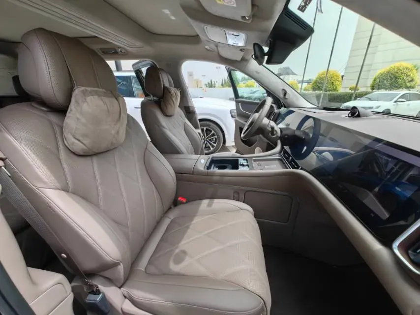 2025 AITO AITO M9 REEV 160HP REEV,autocango,china used car exporter,china ev exporter,chinese used car exporter,chinese used ev exporter