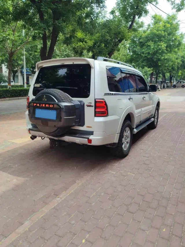 2019 Mitsubishi Pajero 3.0L 174HP V6 5AT,autocango,china used car exporter,china ev exporter,chinese used car exporter,chinese used ev exporter