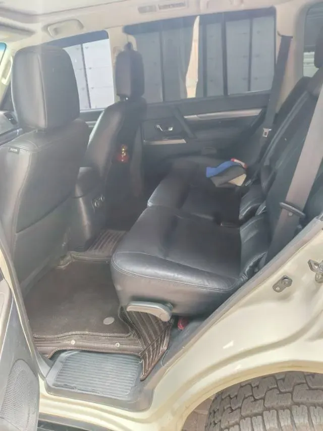 2019 Mitsubishi Pajero 3.0L 174HP V6 5AT,autocango,china used car exporter,china ev exporter,chinese used car exporter,chinese used ev exporter