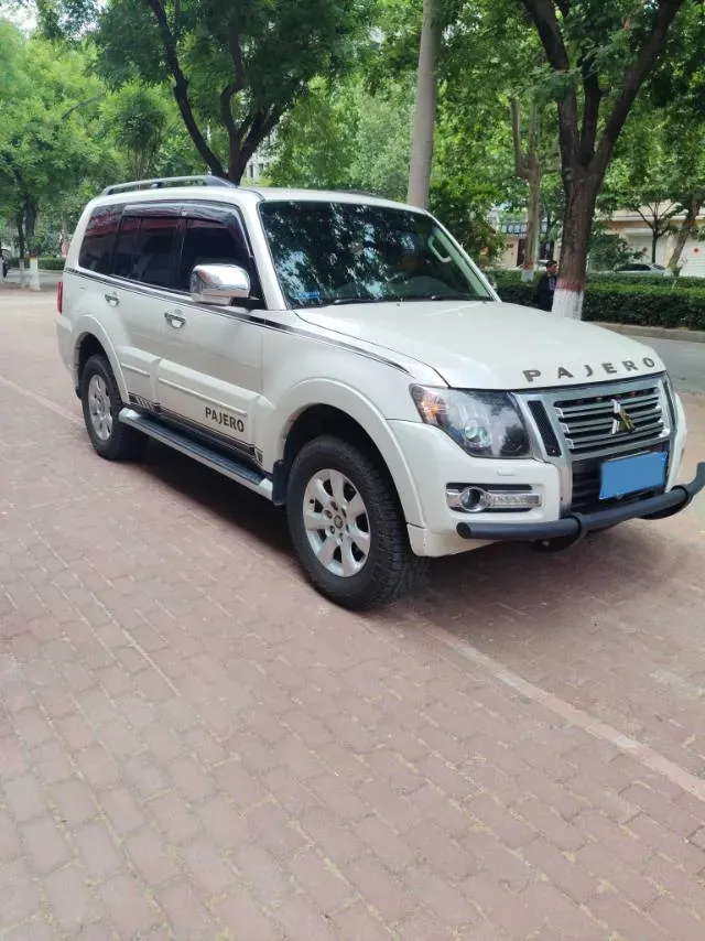 2019 Mitsubishi Pajero 3.0L 174HP V6 5AT,autocango,china used car exporter,china ev exporter,chinese used car exporter,chinese used ev exporter