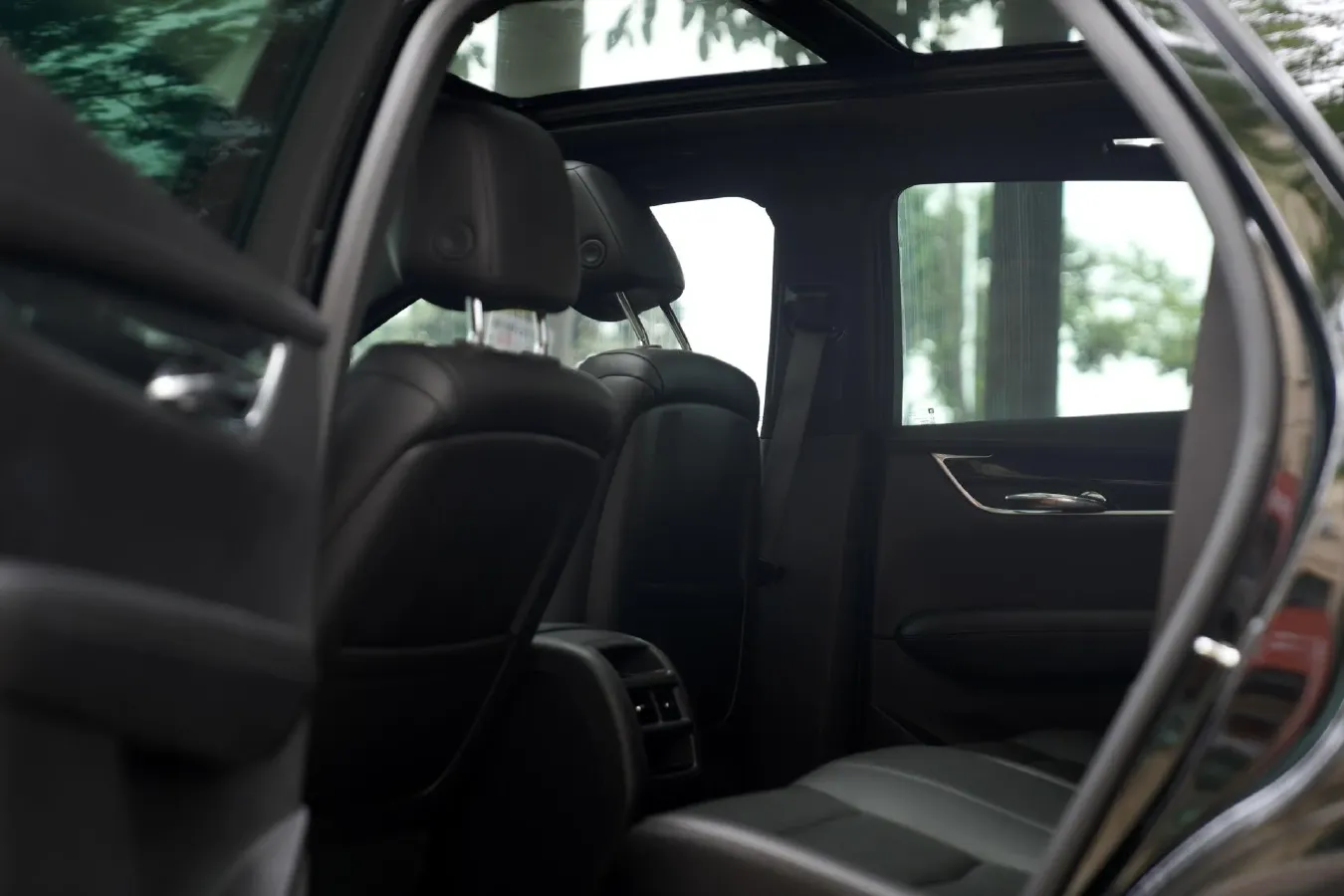 2021 Cadillac XT5 2.0T 237HP L4 9AT,autocango,china used car exporter,china ev exporter,chinese used car exporter,chinese used ev exporter