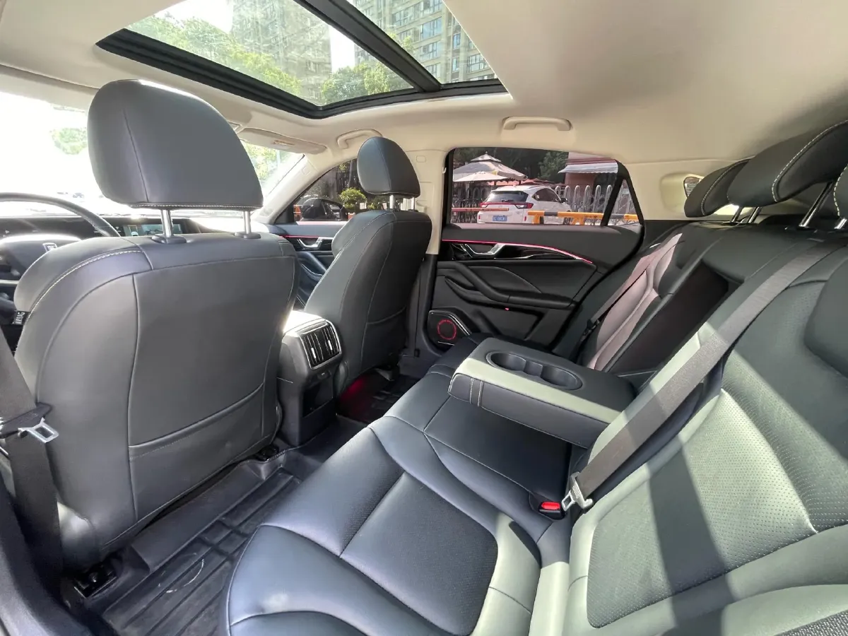 2023 Bestune B70 1.5T 169HP L4 7DCT,autocango,china used car exporter,china ev exporter,chinese used car exporter,chinese used ev exporter