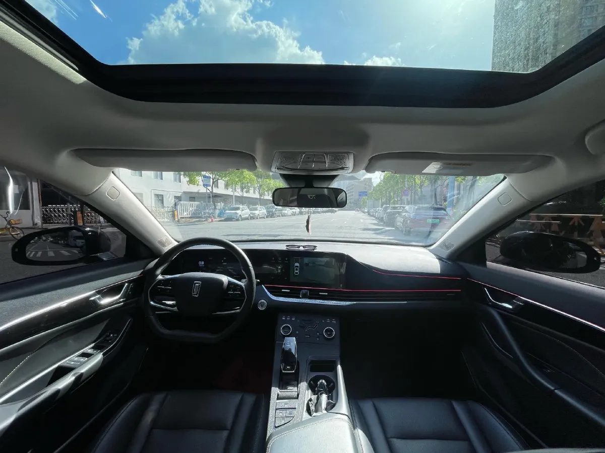 2023 Bestune B70 1.5T 169HP L4 7DCT,autocango,china used car exporter,china ev exporter,chinese used car exporter,chinese used ev exporter