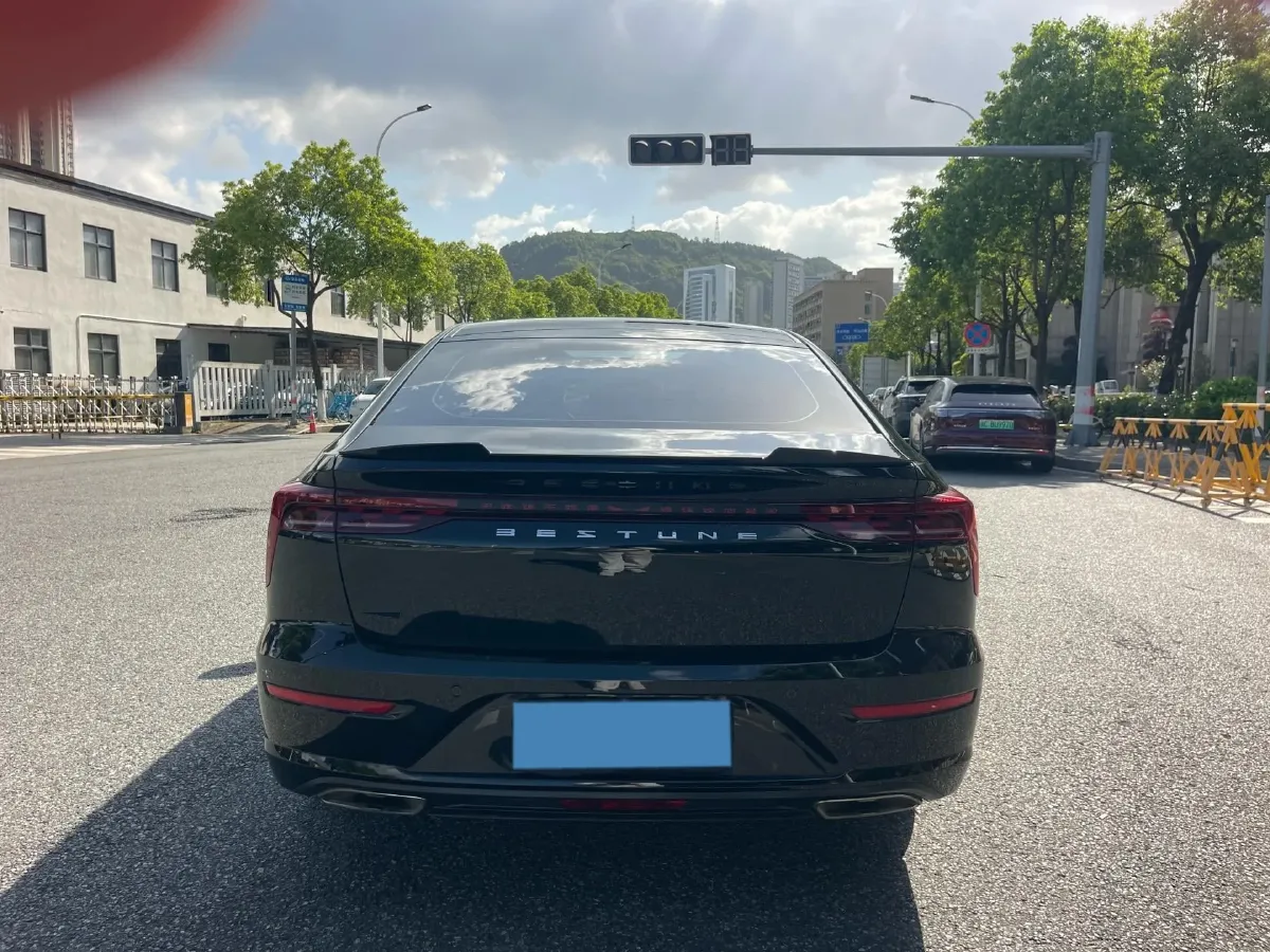 2023 Bestune B70 1.5T 169HP L4 7DCT,autocango,china used car exporter,china ev exporter,chinese used car exporter,chinese used ev exporter