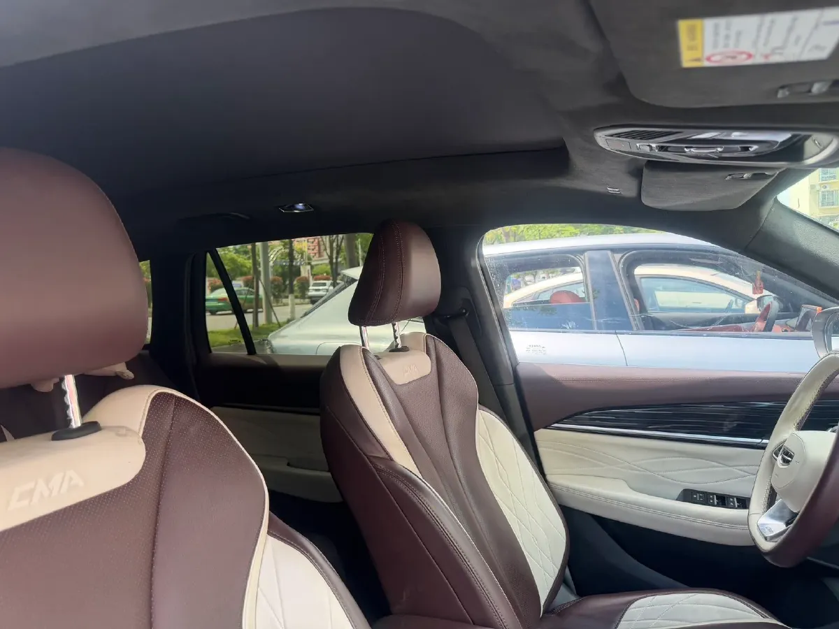 2021 Geely Monjaro 2.0T 218HP L4 7DCT,autocango,china used car exporter,china ev exporter,chinese used car exporter,chinese used ev exporter