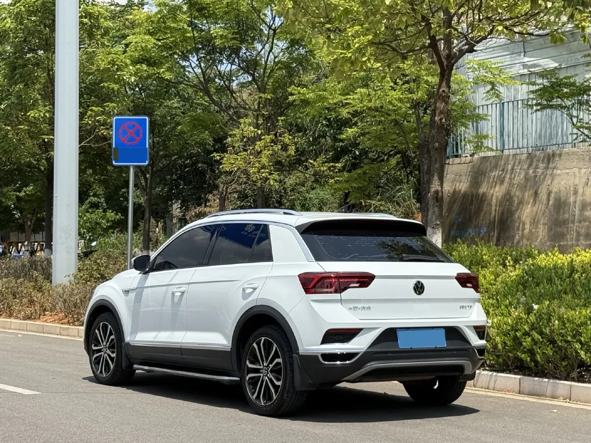 2021 Volkswagen T-Roc 1.4T 150HP L4 7DCT,autocango,china used car exporter,china ev exporter,chinese used car exporter,chinese used ev exporter