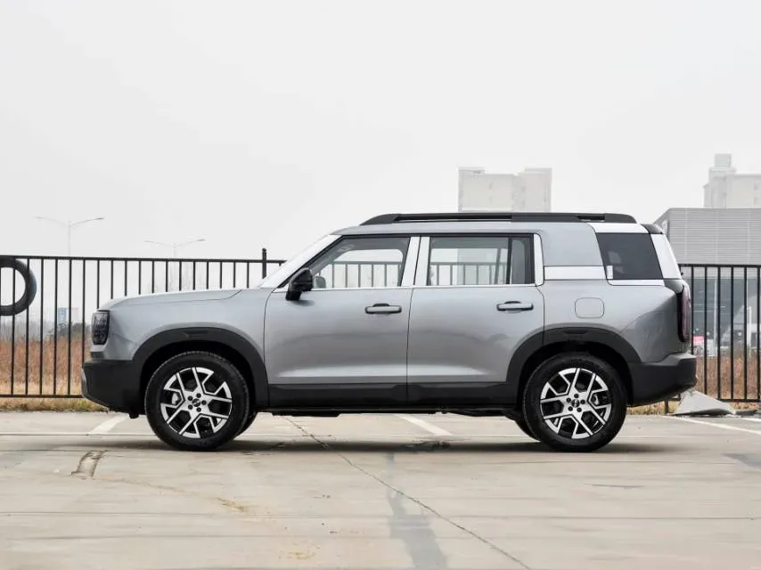 2026 Beijing BJ30 1.5T 158HP L4 2DHT Hybrid,autocango,china used car exporter,china ev exporter,chinese used car exporter,chinese used ev exporter