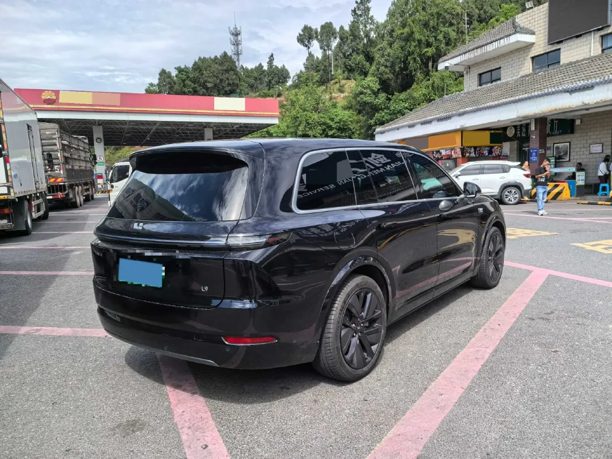 2022 Li L9 Range Extended 154HP REEV 42.6KWH,autocango,china used car exporter,china ev exporter,chinese used car exporter,chinese used ev exporter