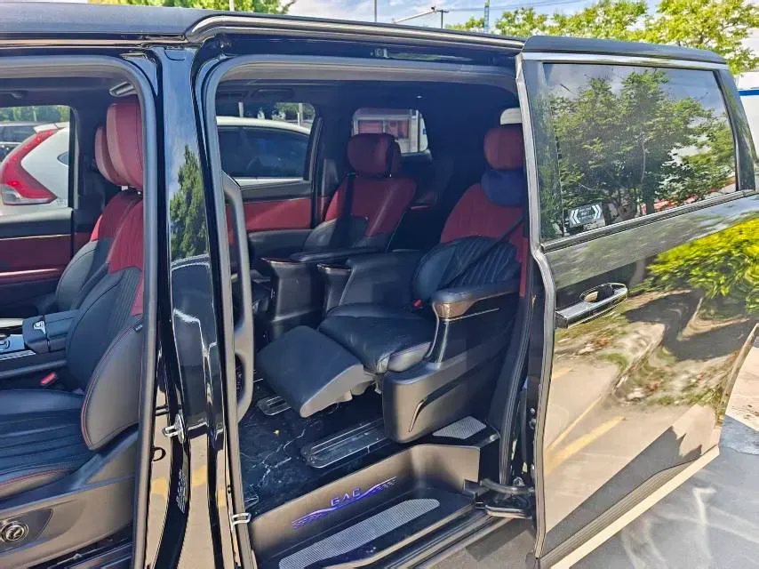 2023 GAC Trumpchi M8 2.0T 252HP L4 8AT,autocango,china used car exporter,china ev exporter,chinese used car exporter,chinese used ev exporter
