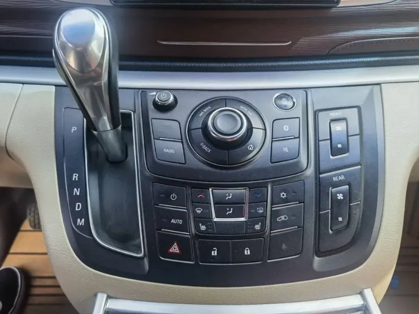 2018 Buick GL8 2.0T 260HP L4 6AT,autocango,china used car exporter,china ev exporter,chinese used car exporter,chinese used ev exporter