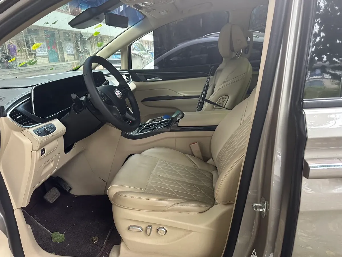2023 Buick GL8 2.0T 237HP L4 9AT,autocango,china used car exporter,china ev exporter,chinese used car exporter,chinese used ev exporter