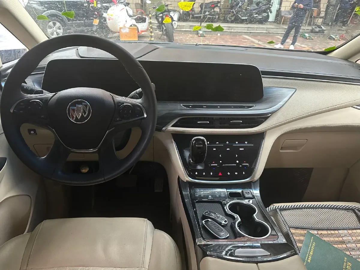 2023 Buick GL8 2.0T 237HP L4 9AT,autocango,china used car exporter,china ev exporter,chinese used car exporter,chinese used ev exporter