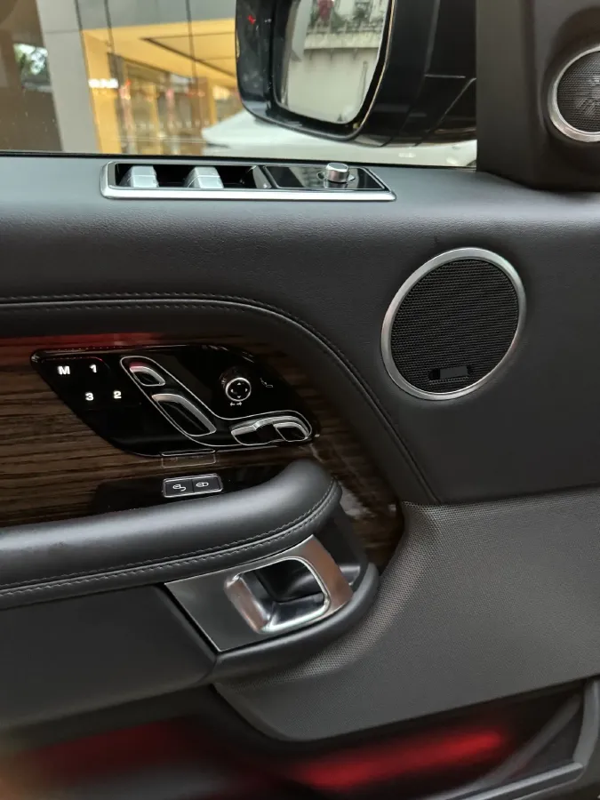 2018 Land Rover Range Rover Evoque 2.0T 241HP L4 9AT,autocango,china used car exporter,china ev exporter,chinese used car exporter,chinese used ev exporter