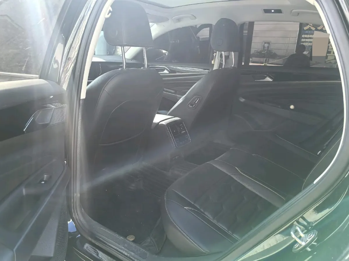 2021 Volkswagen Passat 2.0T 186HP L4 7DCT,autocango,china used car exporter,china ev exporter,chinese used car exporter,chinese used ev exporter