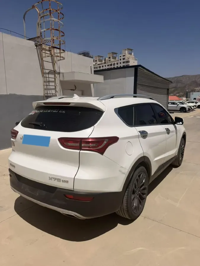 2018 Jetour X70 1.5T 147HP L4 5MT,autocango,china used car exporter,china ev exporter,chinese used car exporter,chinese used ev exporter
