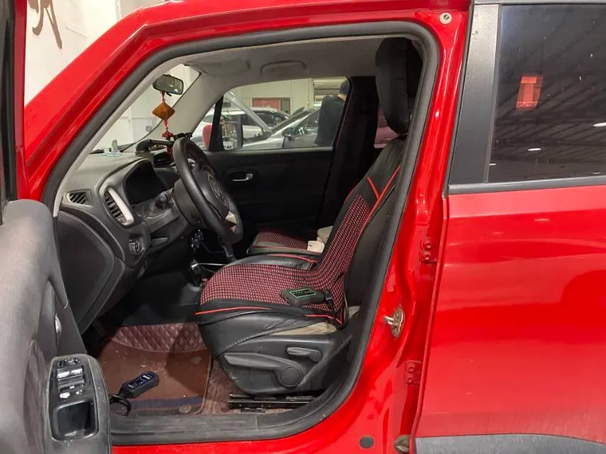 2017 Jeep Renegade 1.4T 150HP L4 7DCT,autocango,china used car exporter,china ev exporter,chinese used car exporter,chinese used ev exporter