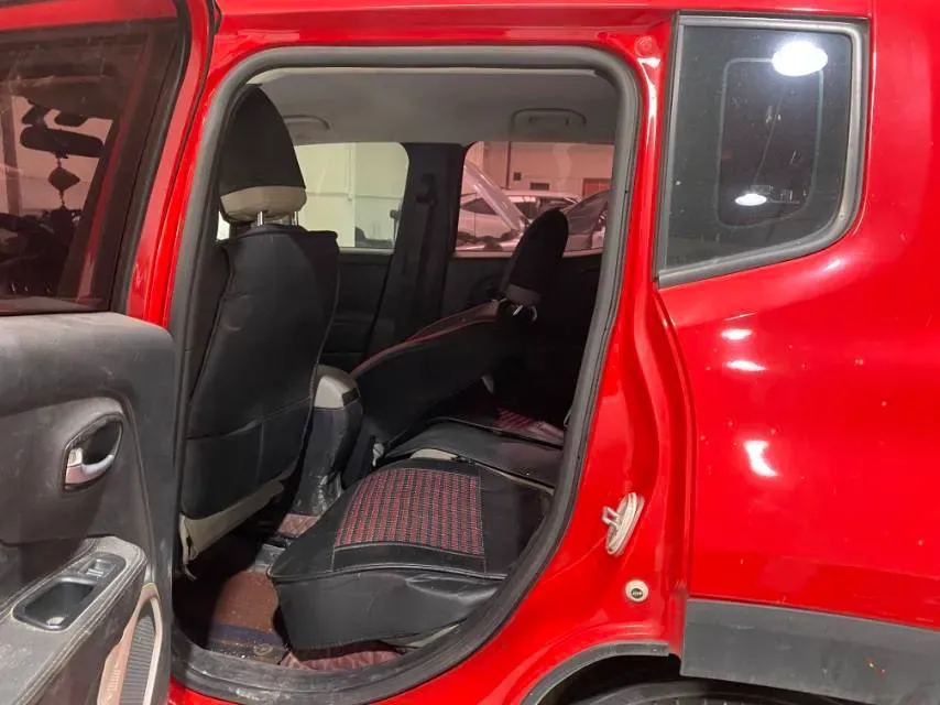 2017 Jeep Renegade 1.4T 150HP L4 7DCT,autocango,china used car exporter,china ev exporter,chinese used car exporter,chinese used ev exporter