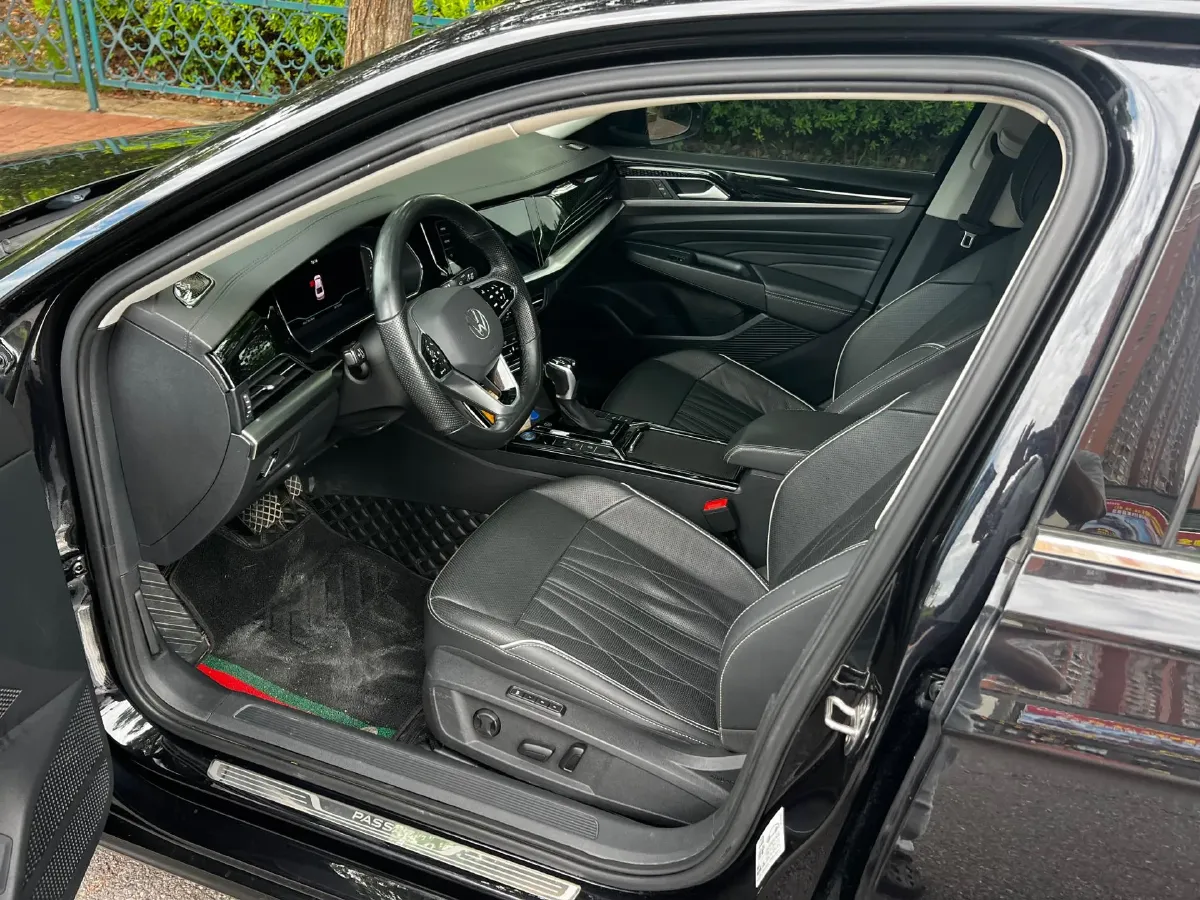 2021 Volkswagen Passat 2.0T 186HP L4 7DCT,autocango,china used car exporter,china ev exporter,chinese used car exporter,chinese used ev exporter