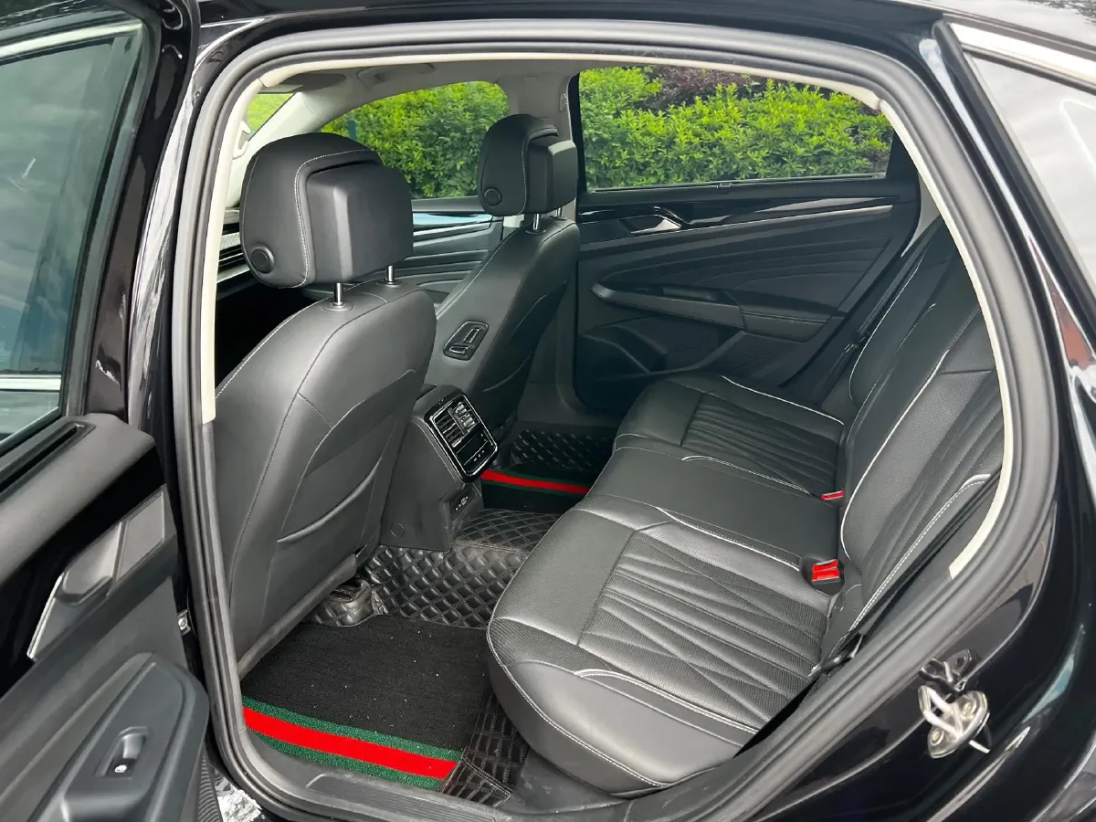 2021 Volkswagen Passat 2.0T 186HP L4 7DCT,autocango,china used car exporter,china ev exporter,chinese used car exporter,chinese used ev exporter