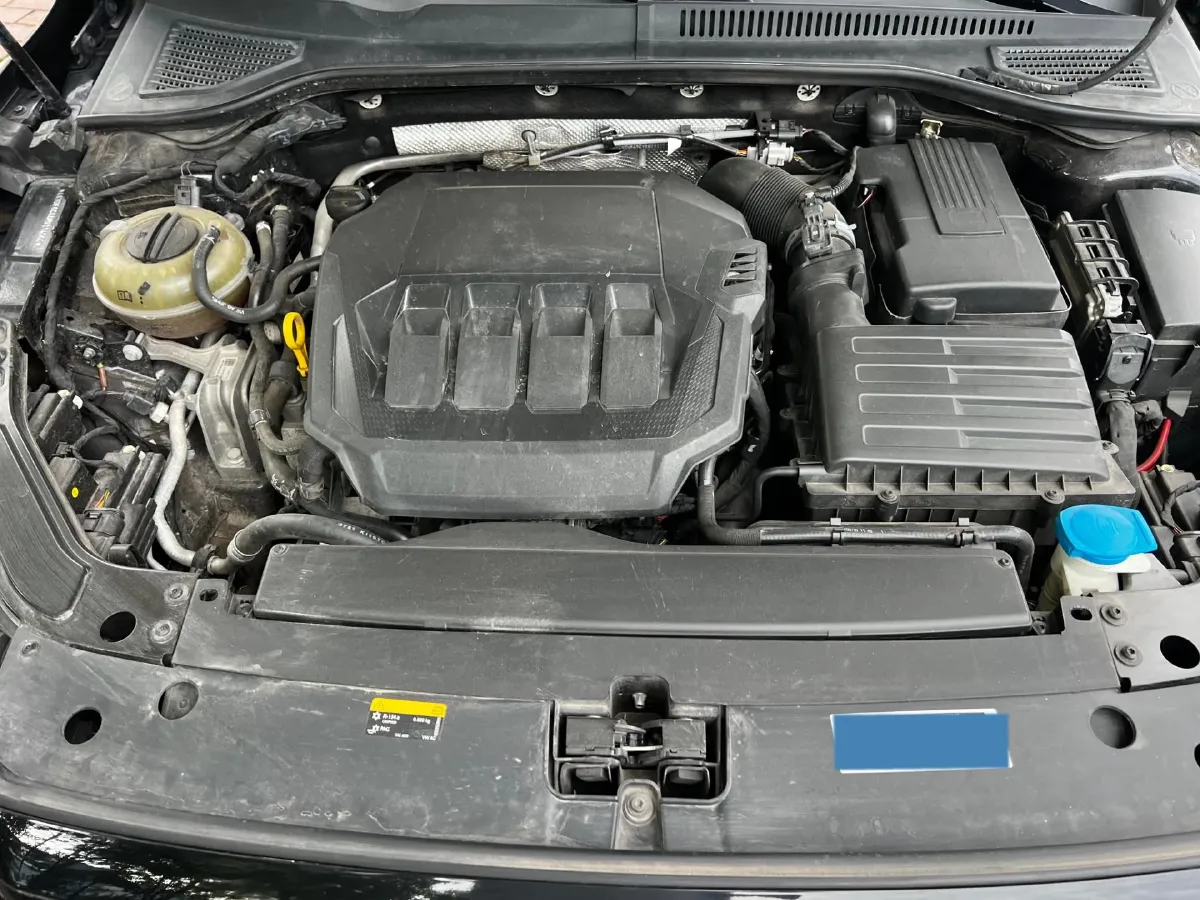2021 Volkswagen Passat 2.0T 186HP L4 7DCT,autocango,china used car exporter,china ev exporter,chinese used car exporter,chinese used ev exporter