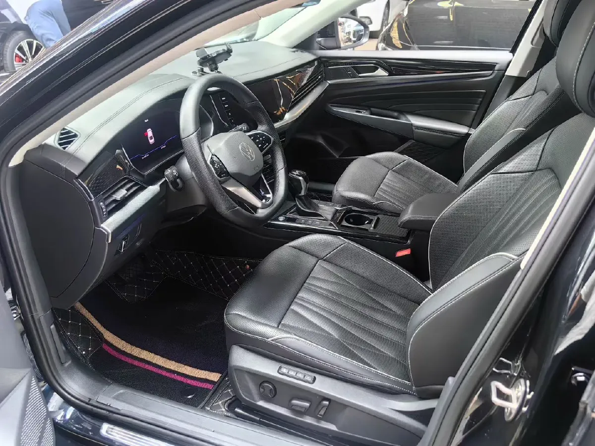 2022 Xpeng P7 BEV 60.2KWH,autocango,china used car exporter,china ev exporter,chinese used car exporter,chinese used ev exporter