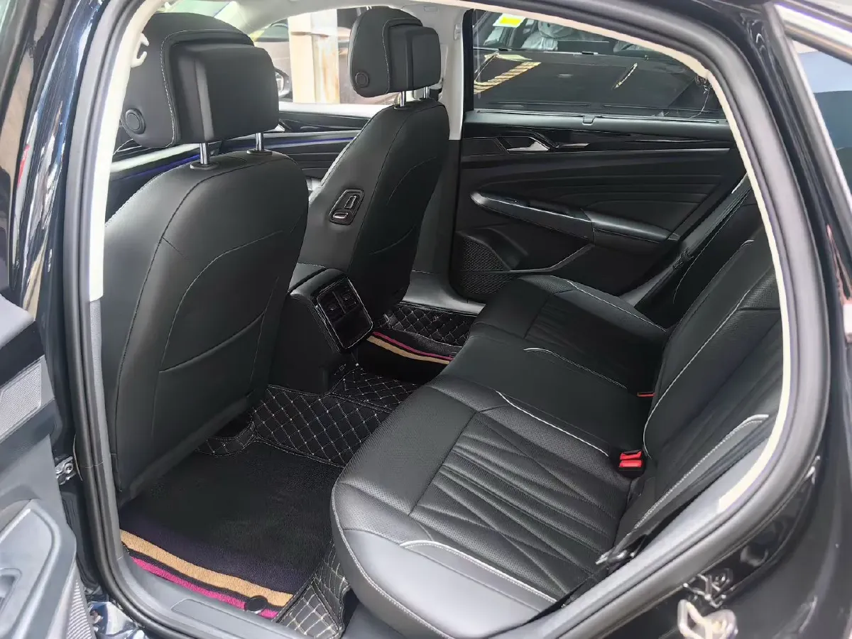 2022 Xpeng P7 BEV 60.2KWH,autocango,china used car exporter,china ev exporter,chinese used car exporter,chinese used ev exporter
