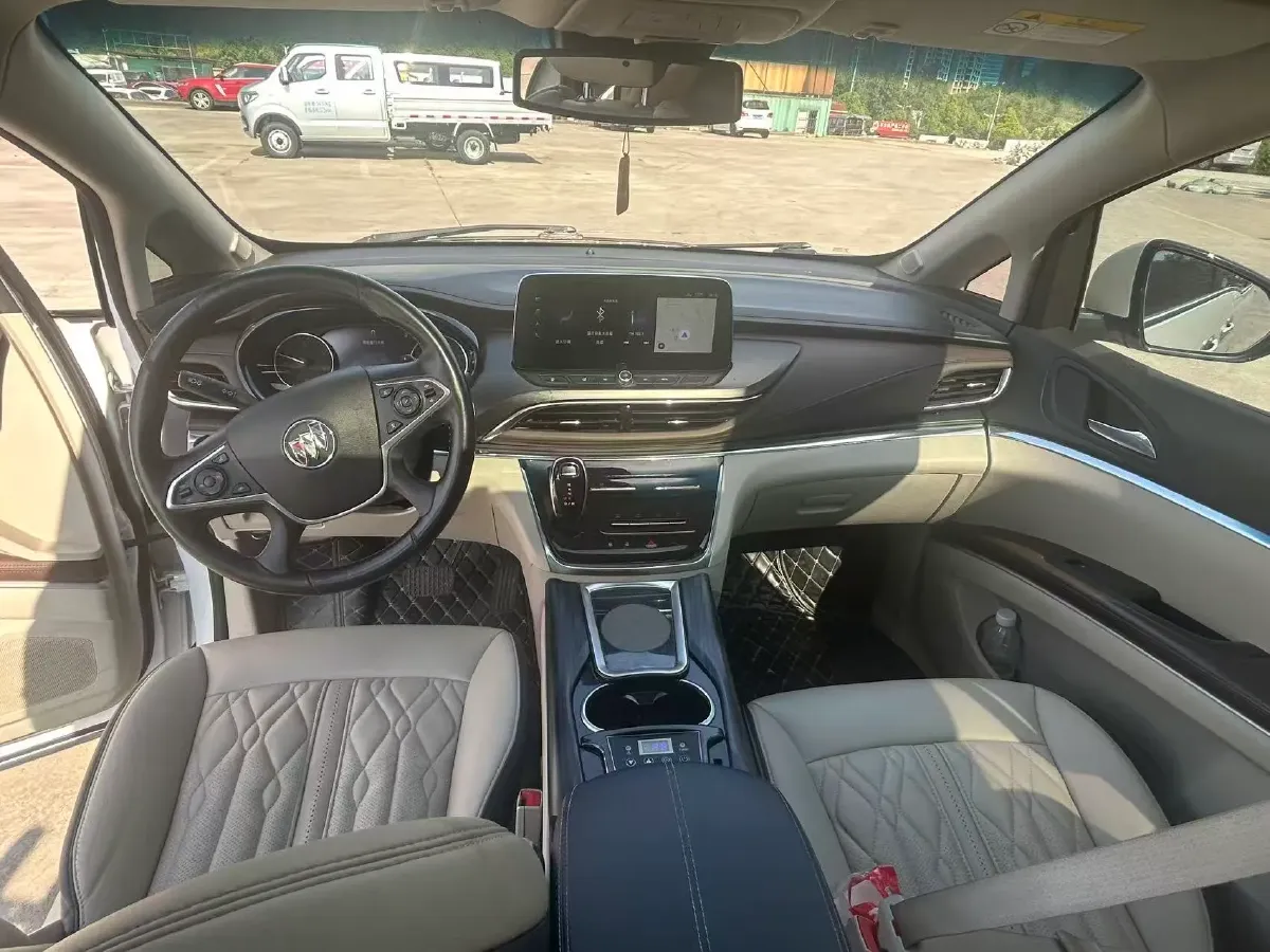 2021 Buick GL8 2.0T 237HP L4 9AT,autocango,china used car exporter,china ev exporter,chinese used car exporter,chinese used ev exporter
