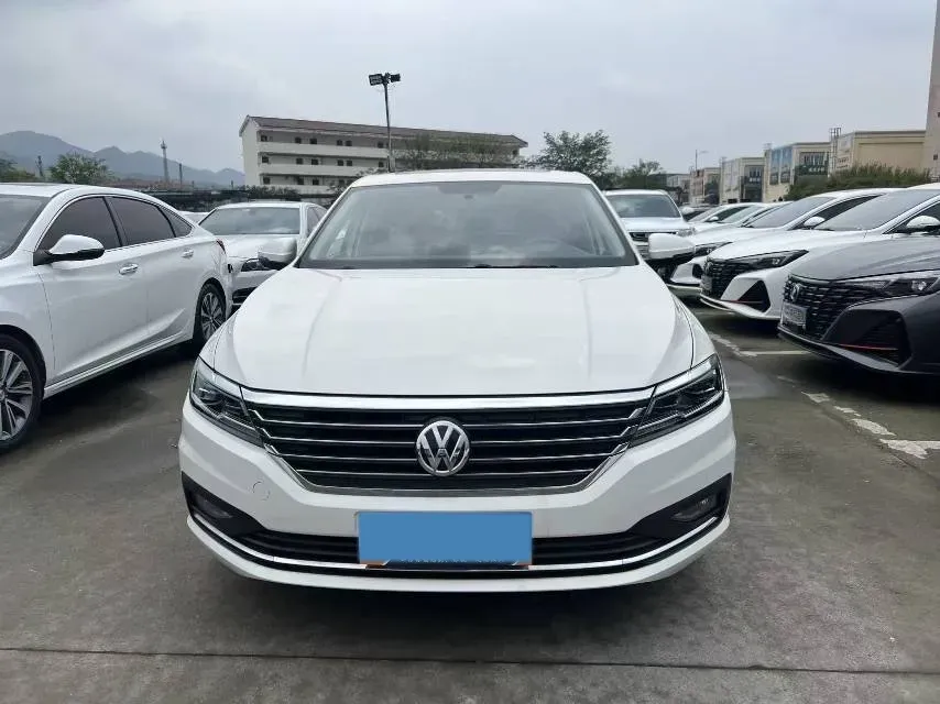 2018 Skoda Karoq 1.4T 150HP L4 7DCT,autocango,china used car exporter,china ev exporter,chinese used car exporter,chinese used ev exporter