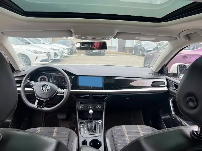2018 Skoda Karoq 1.4T 150HP L4 7DCT,autocango,china used car exporter,china ev exporter,chinese used car exporter,chinese used ev exporter